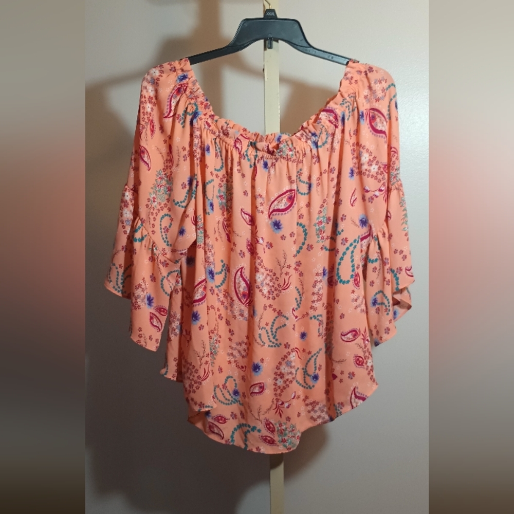 Blouse - Picture 2 of 3